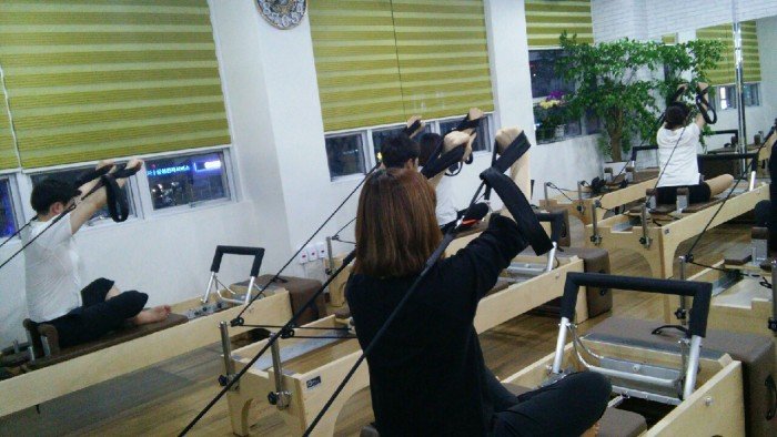 4d0b8675a4f3d9427a9fec2c38c75579_1428025